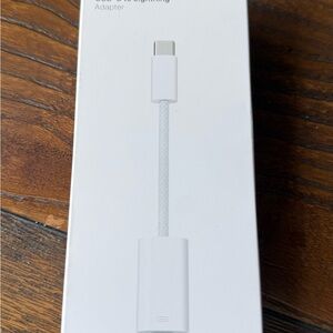 Apple White USB-C to Lightning Adapter NEW